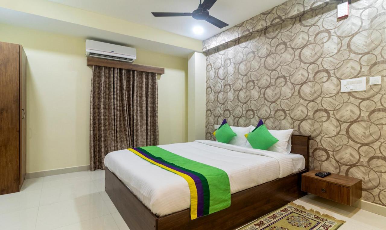 Treebo Navya The Park Hyderabad Exterior foto